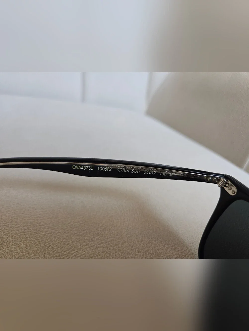 OLIVER PEOPLES Ollis Sun OV5437SU Black / Midnight Express Polarized 1005P2 54mm